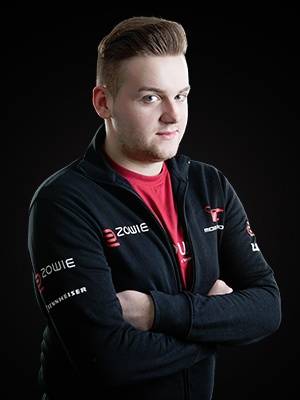 FaZe Clan 与 s1mple 的比赛在受欢迎程度上超过了IEM Dallas 2025决赛