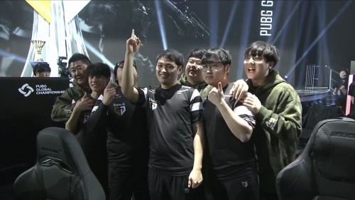 LPL夏季赛组内赛前两周最佳阵容：Tarzan获选MVP